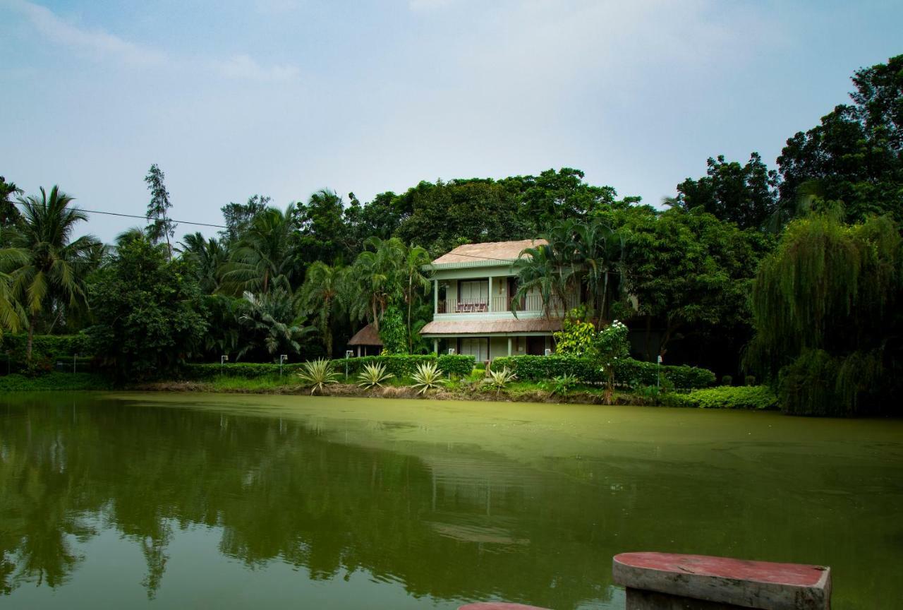 Breathing Earth - Rooms And Pool Calcutta  Esterno foto