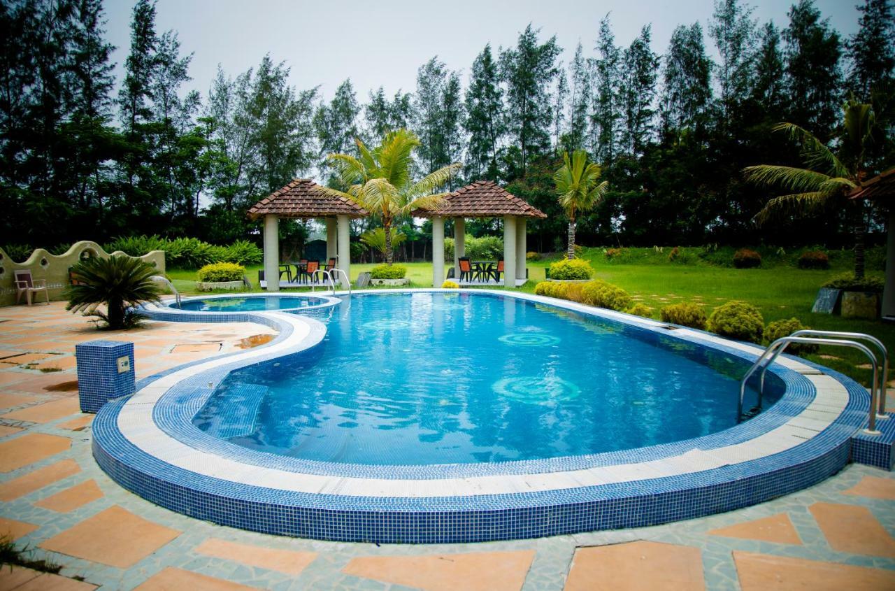 Breathing Earth - Rooms And Pool Calcutta  Esterno foto